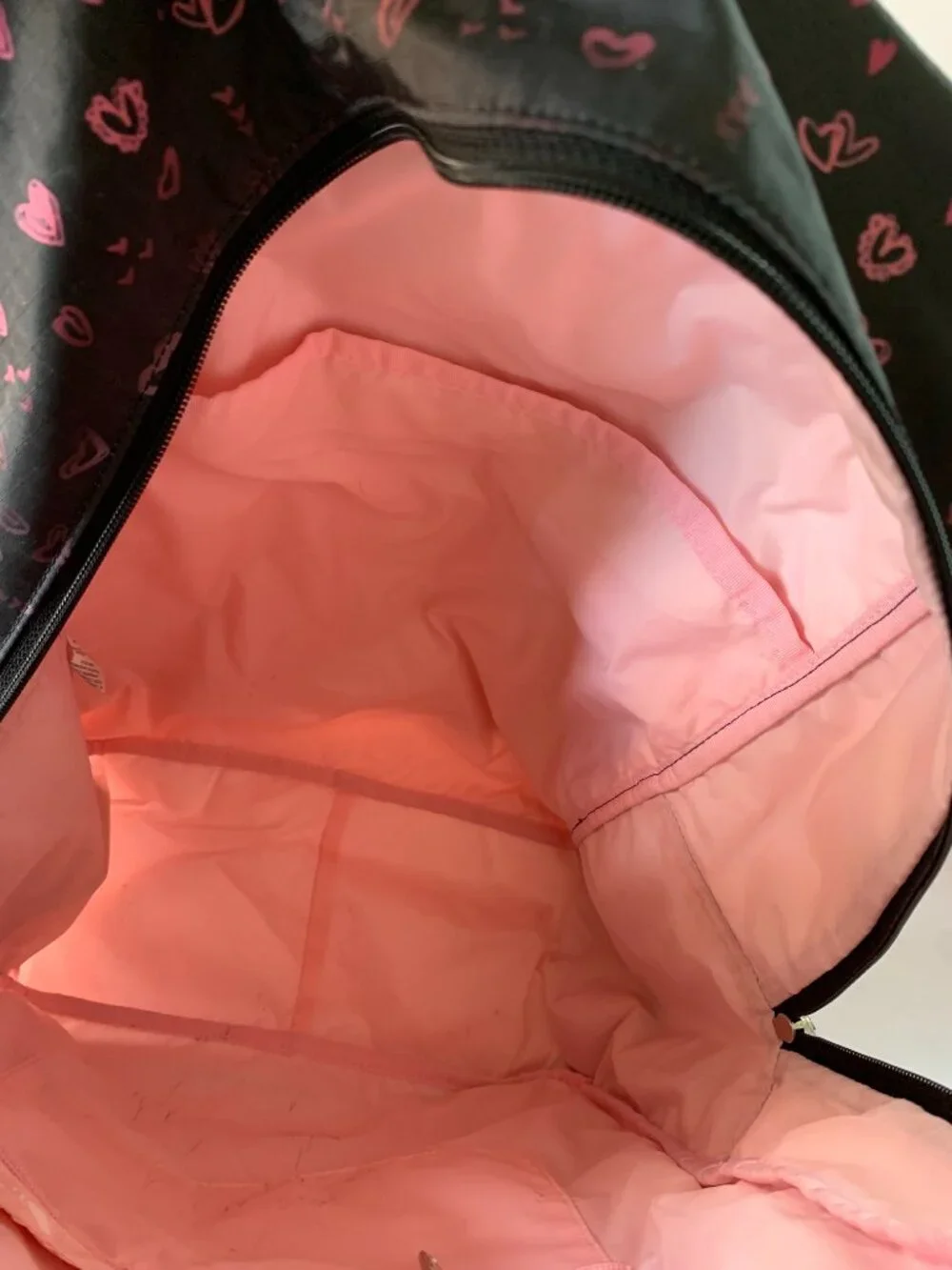 Lesportsac scattered hearts